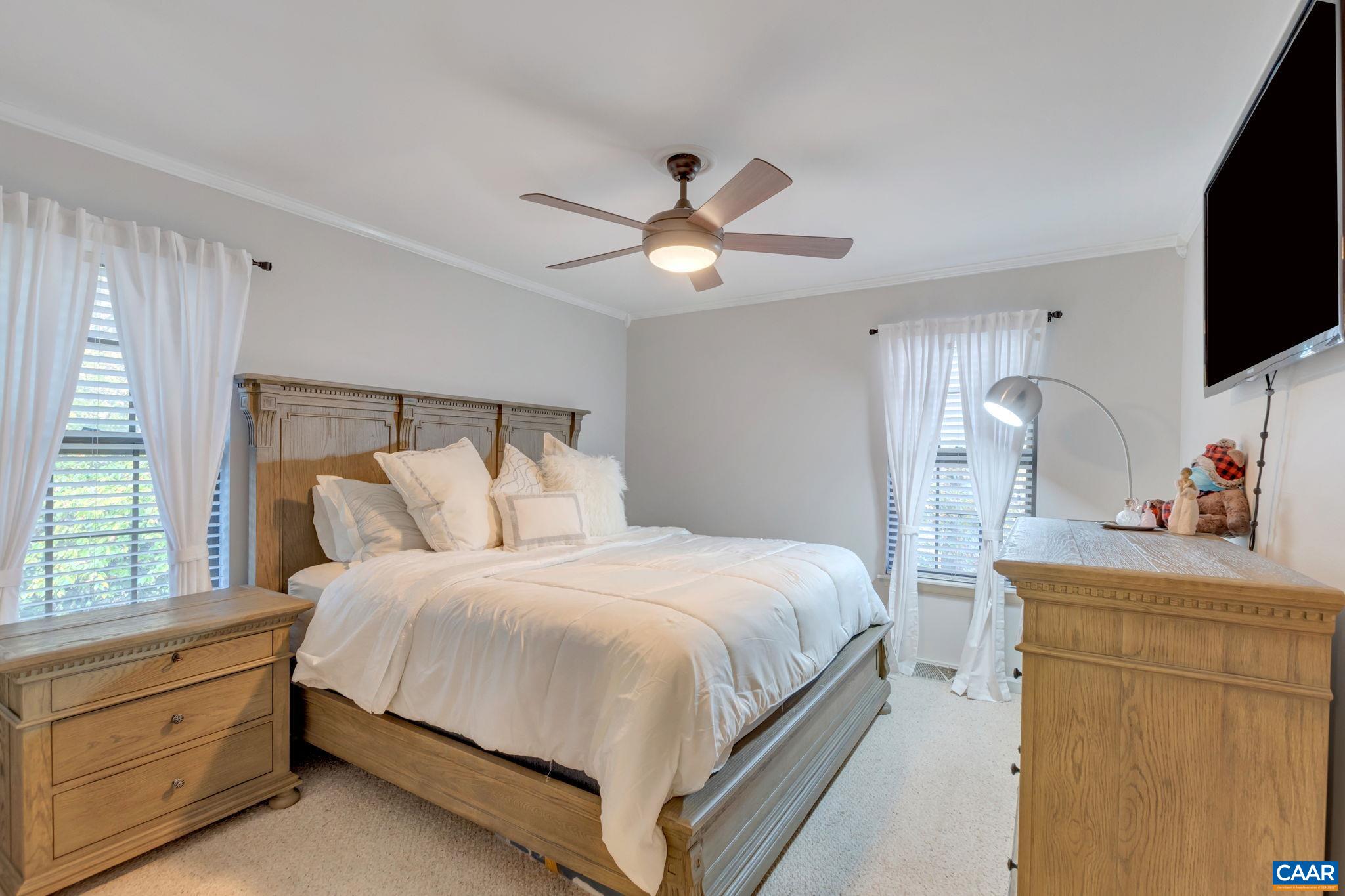 1119 COTTONWOOD RD