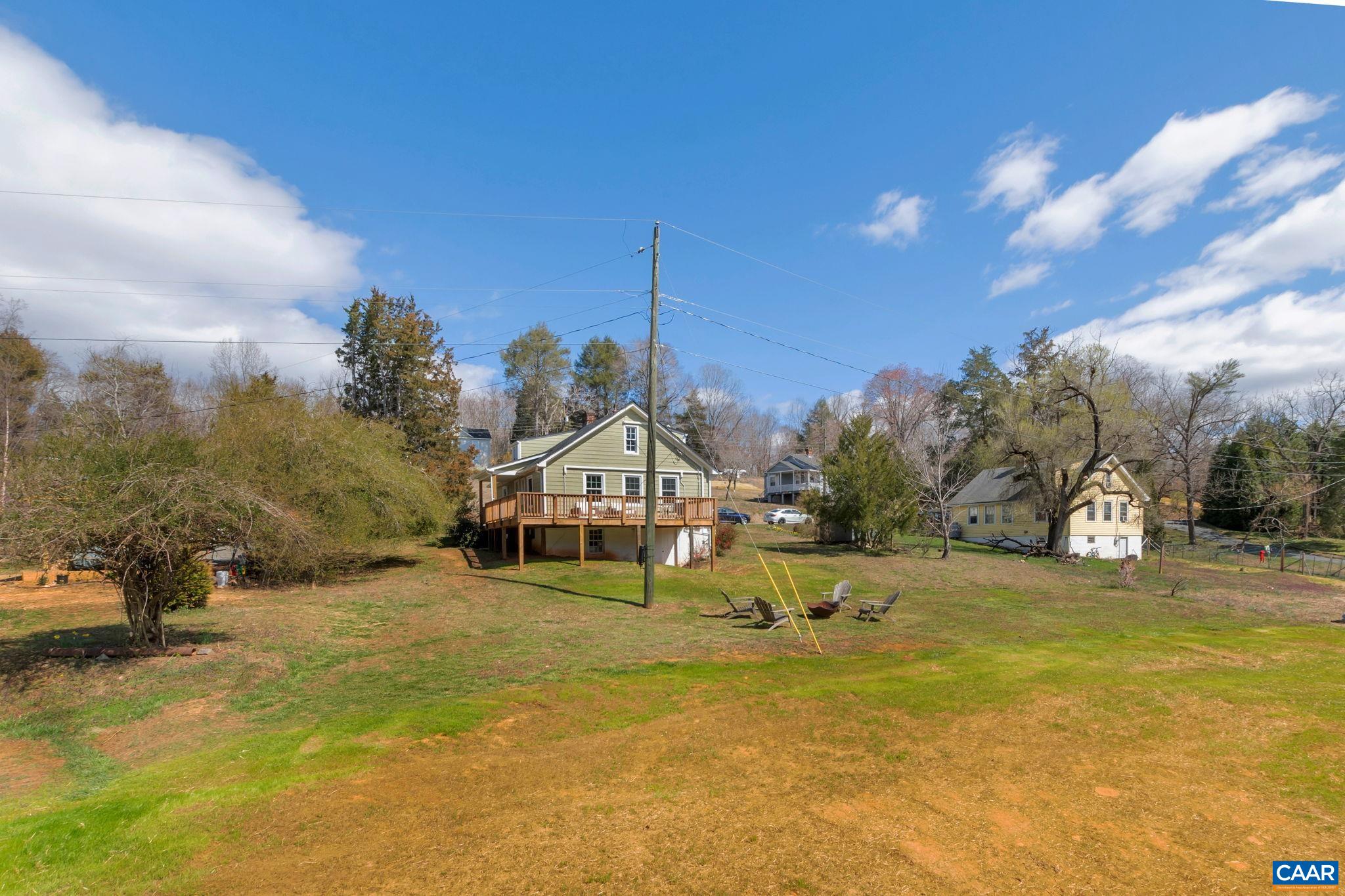 403 RIVERSIDE DR