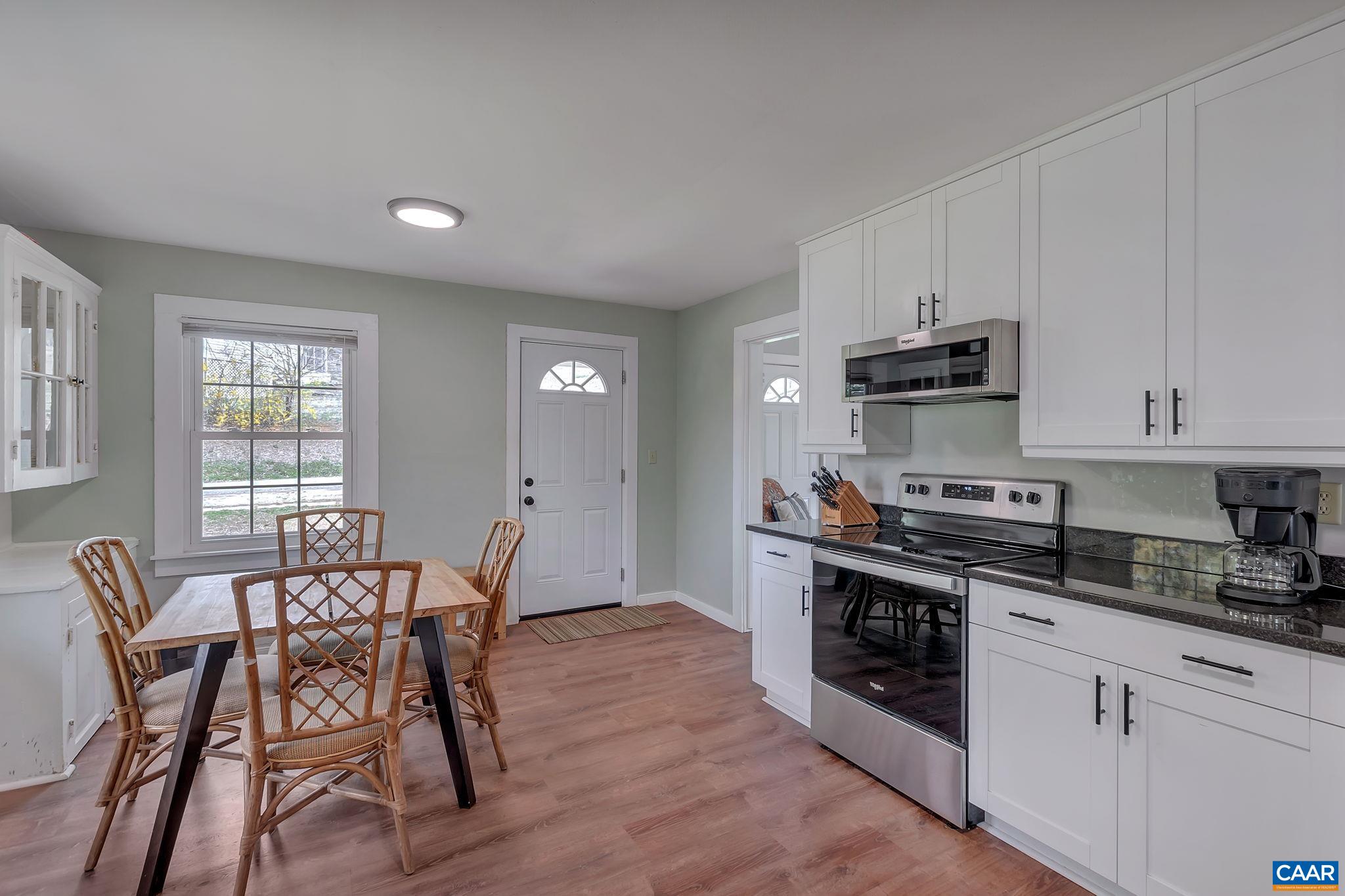 403 RIVERSIDE DR