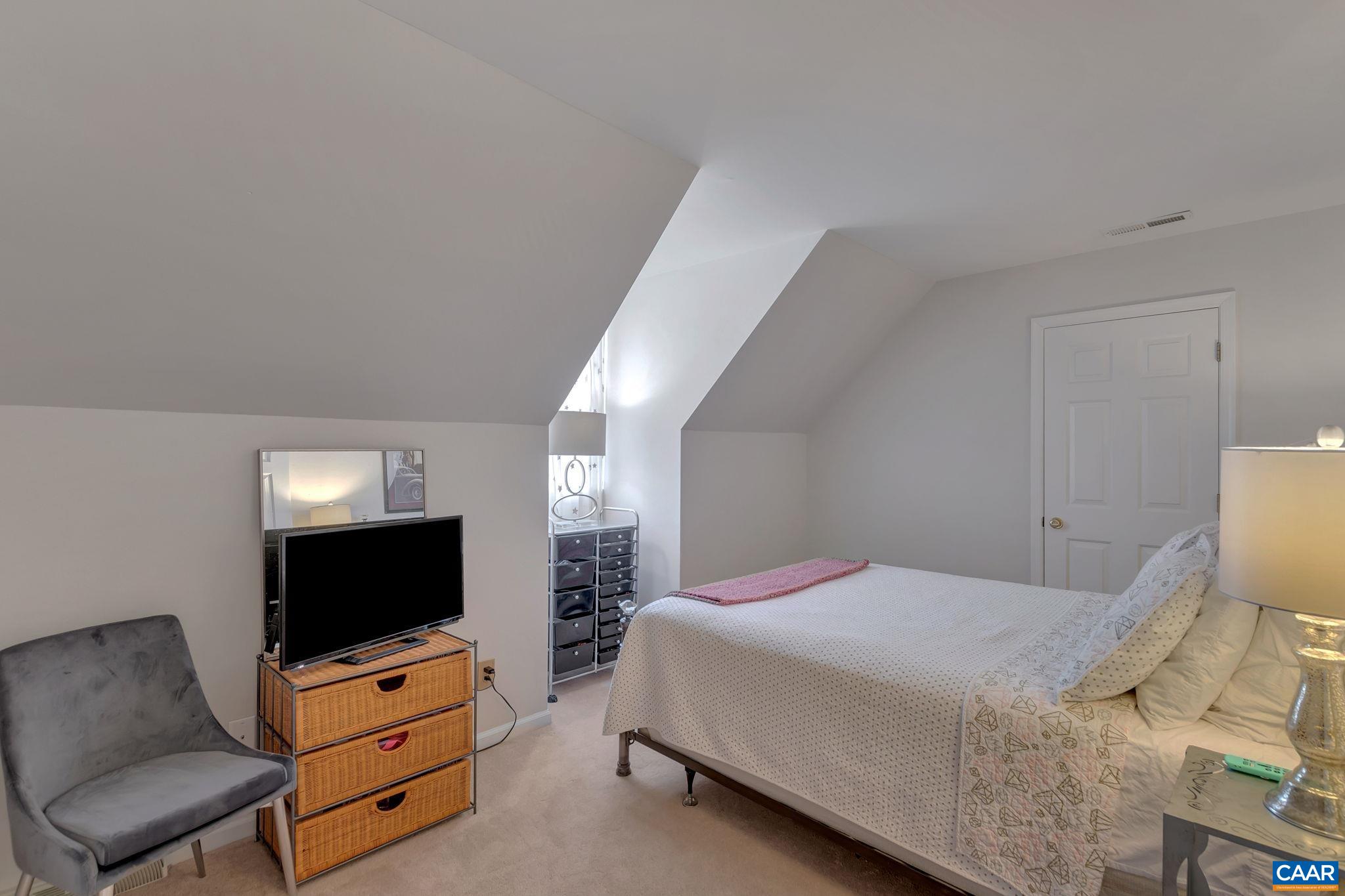 1783 HEARTHGLOW LN