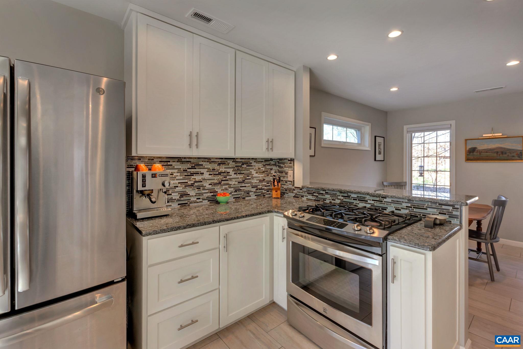 1648 SHADY GROVE CT