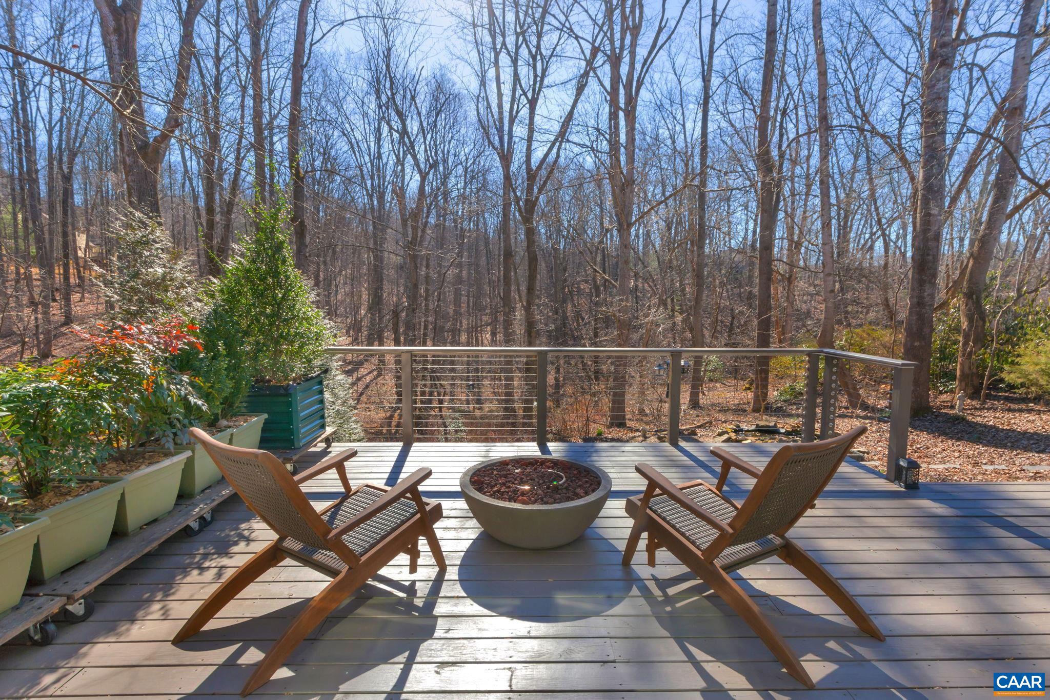 1648 SHADY GROVE CT