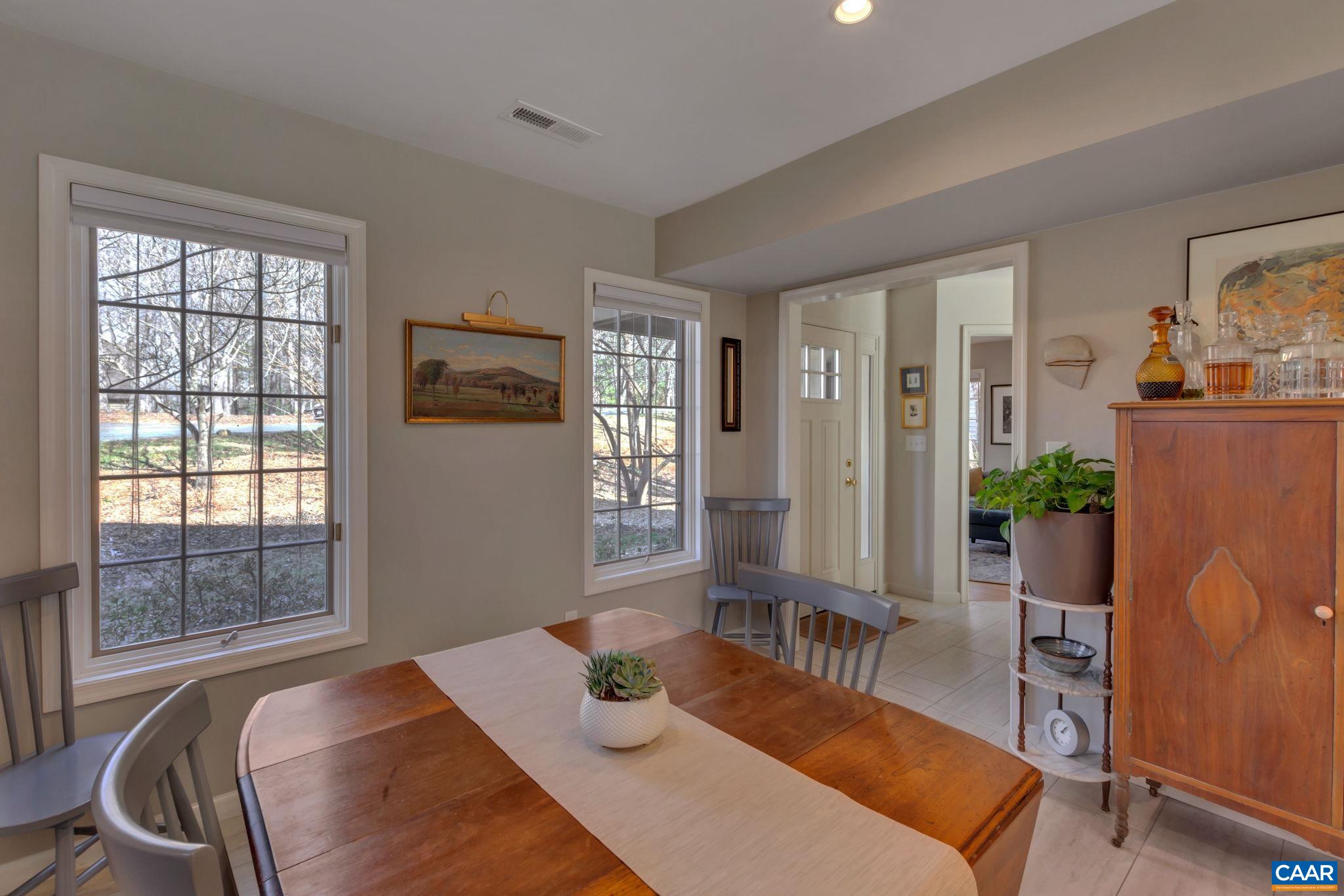 1648 SHADY GROVE CT