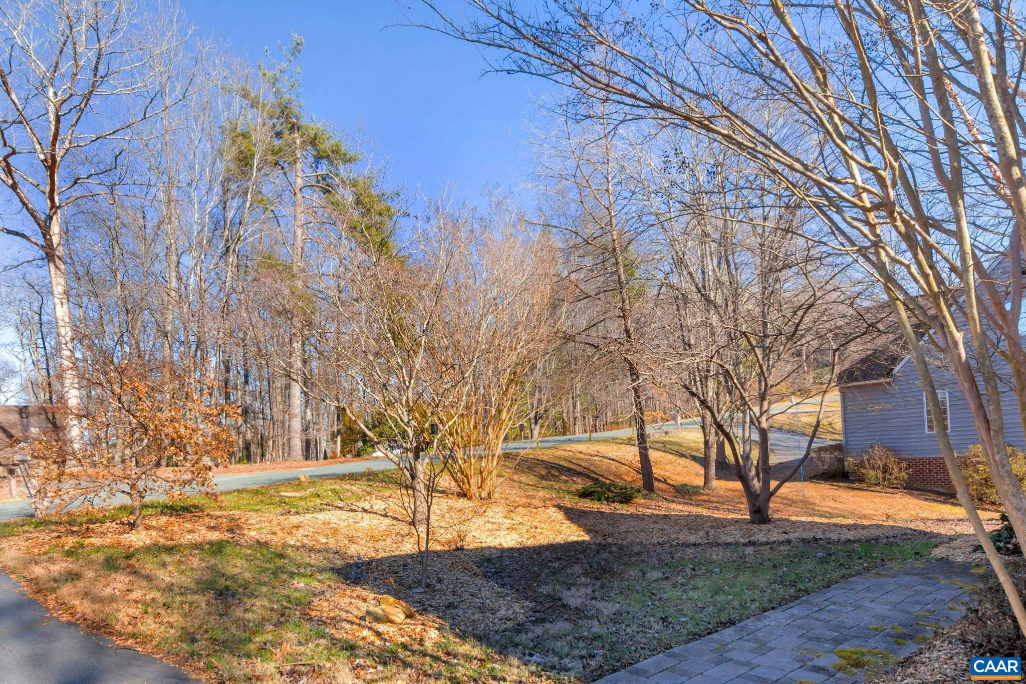 1648 SHADY GROVE CT