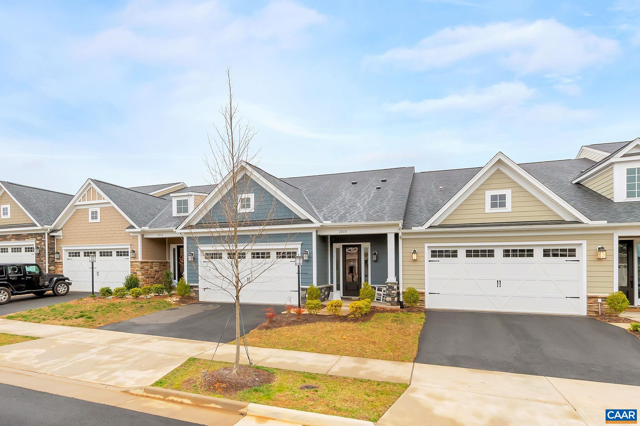 2010 DUNWOOD DR