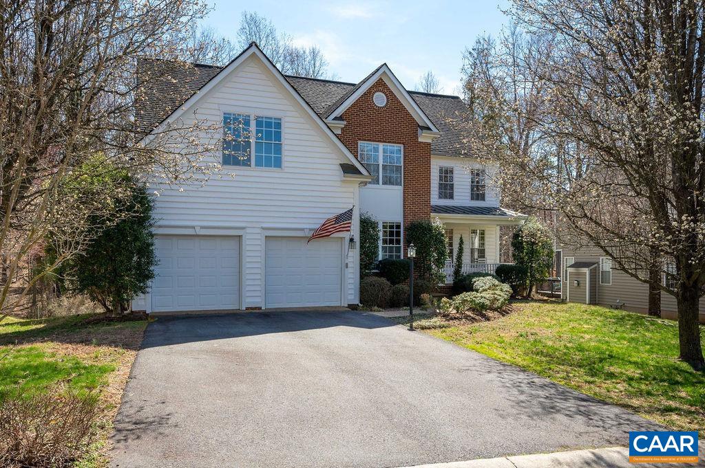 338 PLEASANT PL