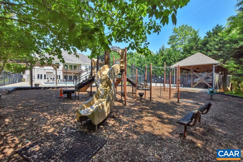 2213 MONTALCINO WAY