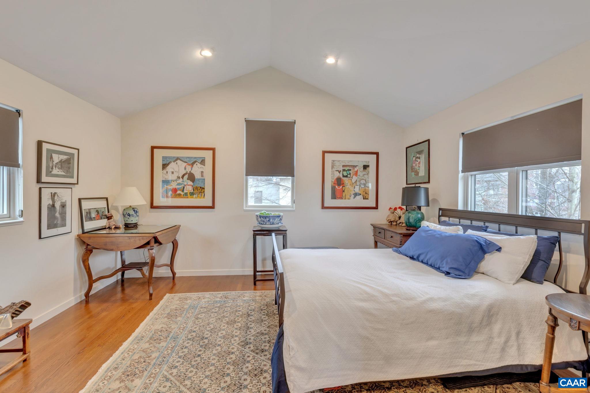 108 RIVERBLUFF CIR