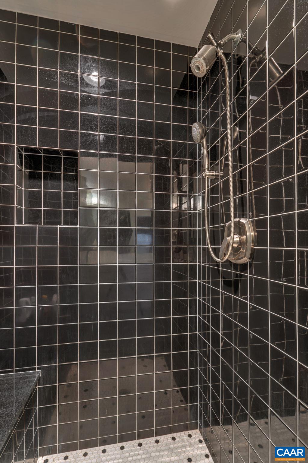 108 RIVERBLUFF CIR