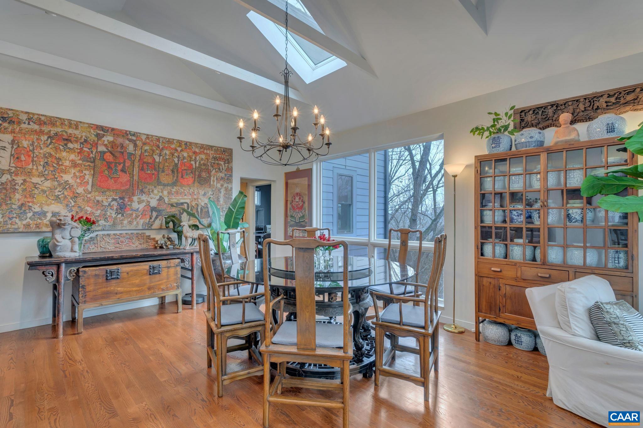 108 RIVERBLUFF CIR