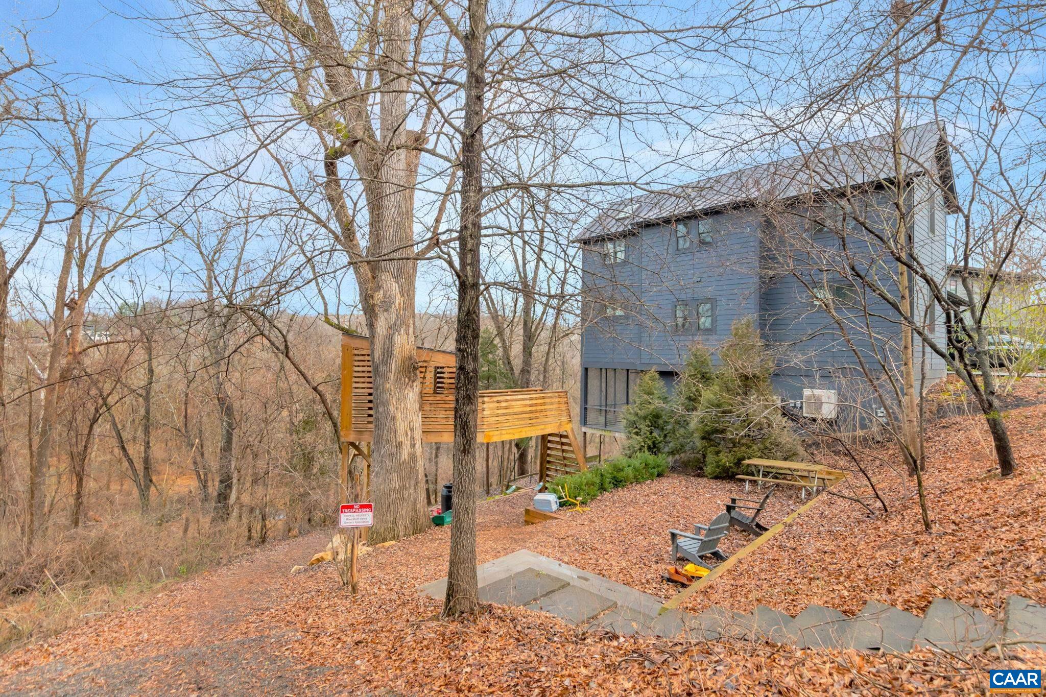 108 RIVERBLUFF CIR