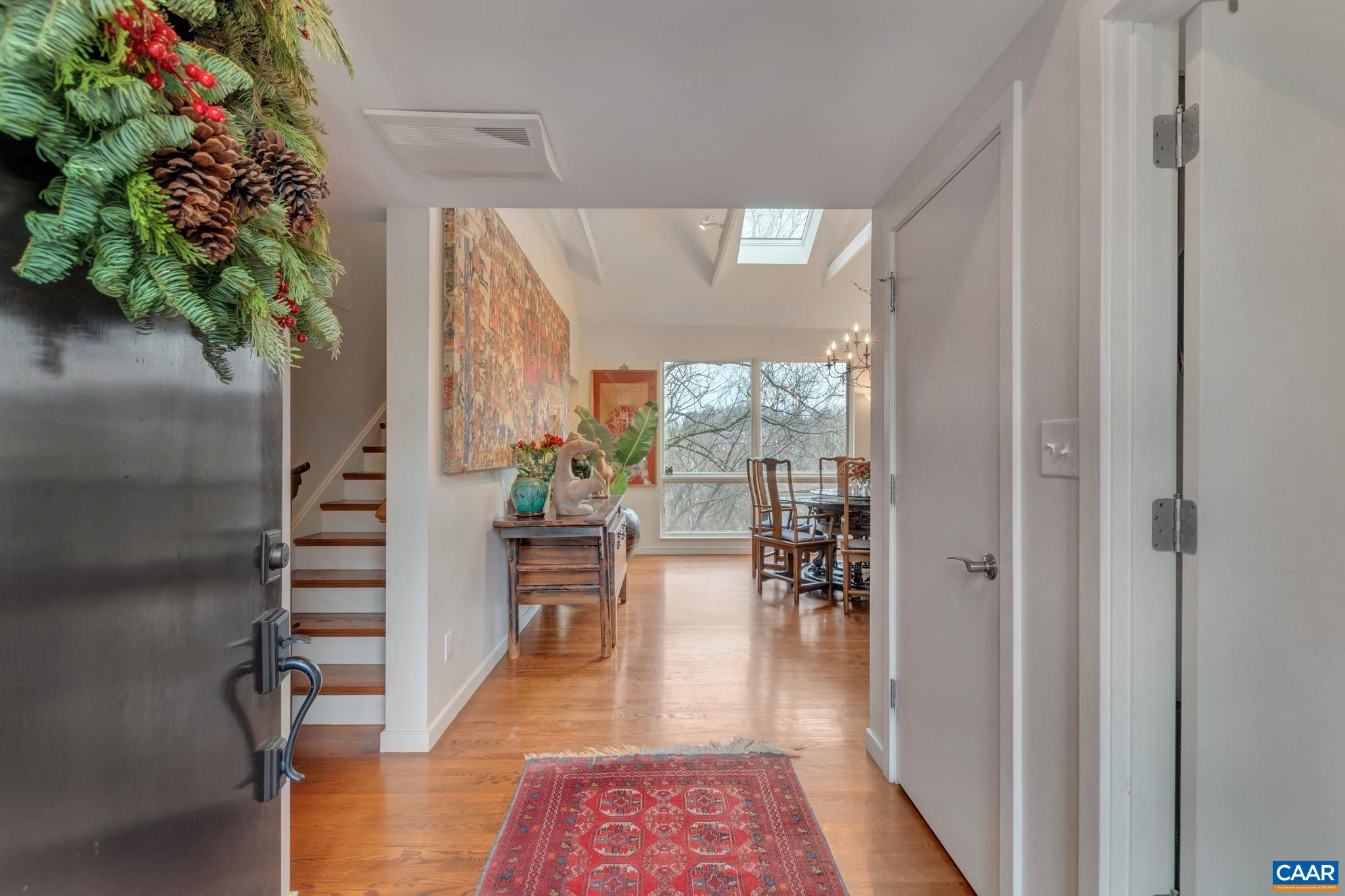 108 RIVERBLUFF CIR