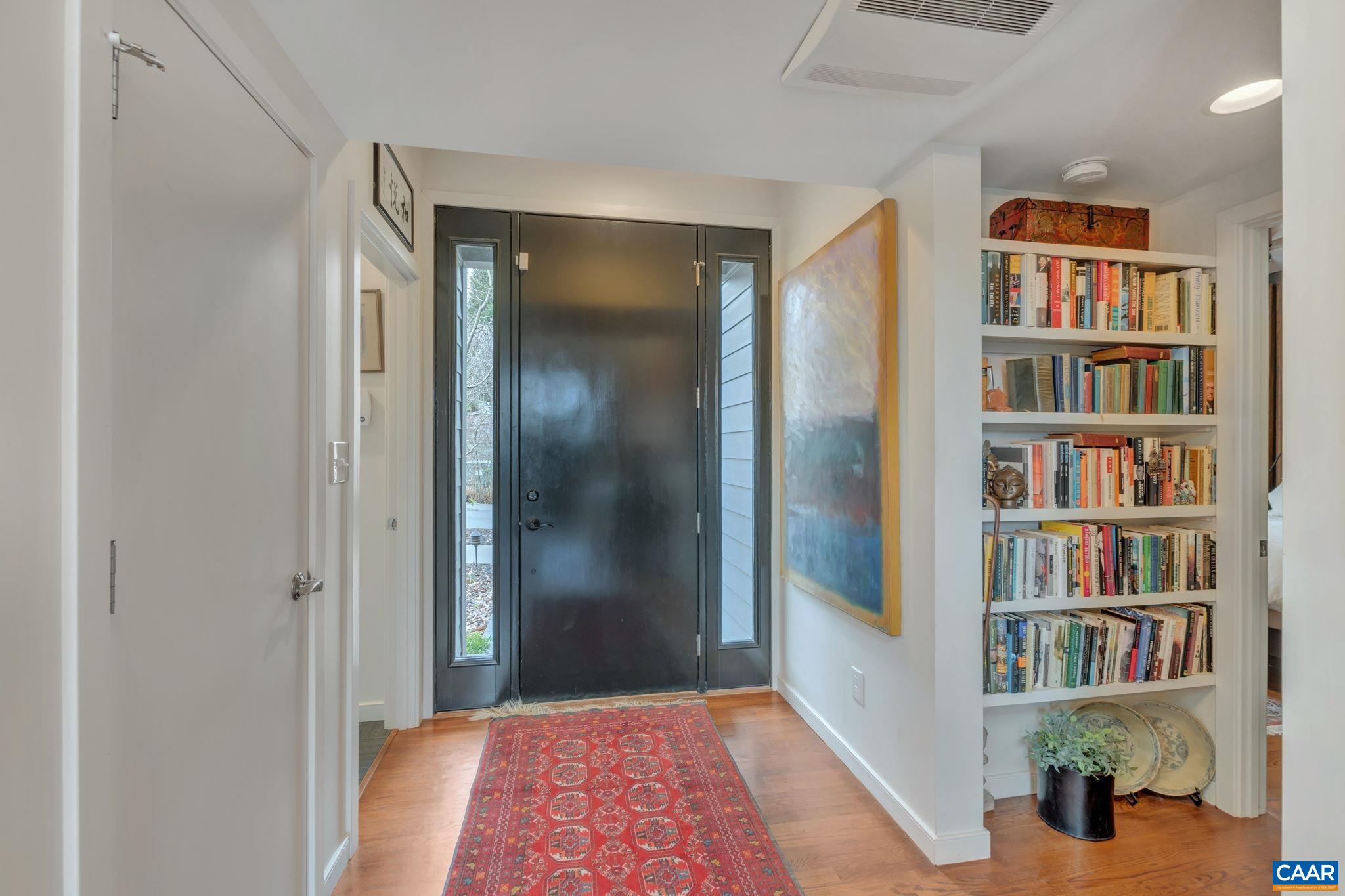 108 RIVERBLUFF CIR