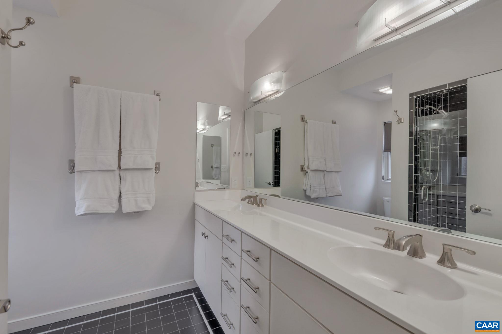 108 RIVERBLUFF CIR