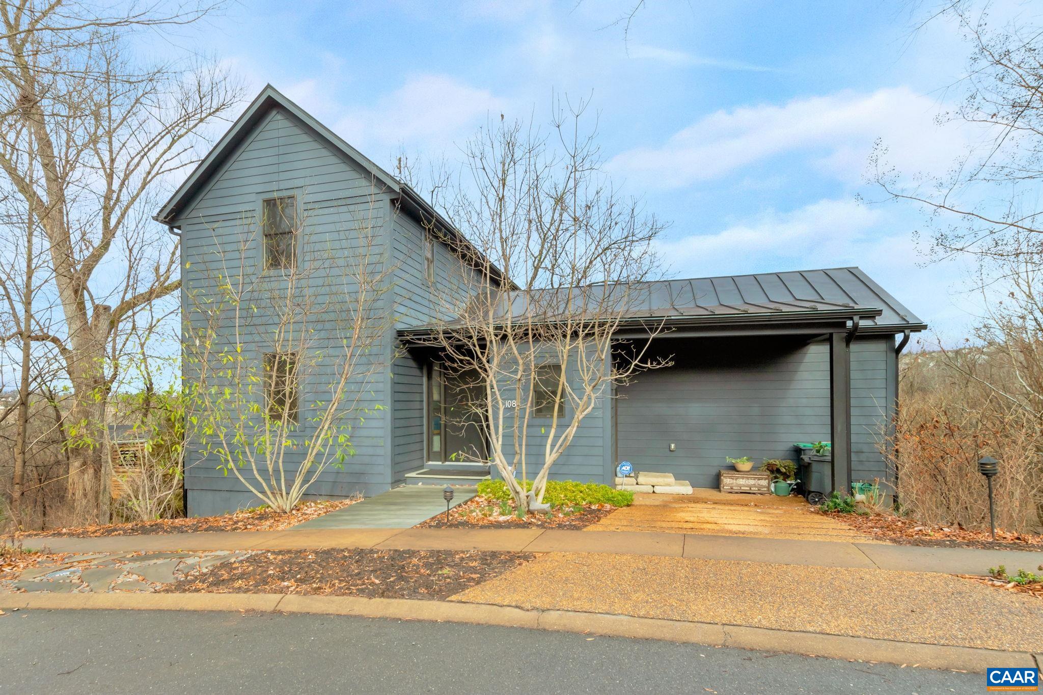 108 RIVERBLUFF CIR