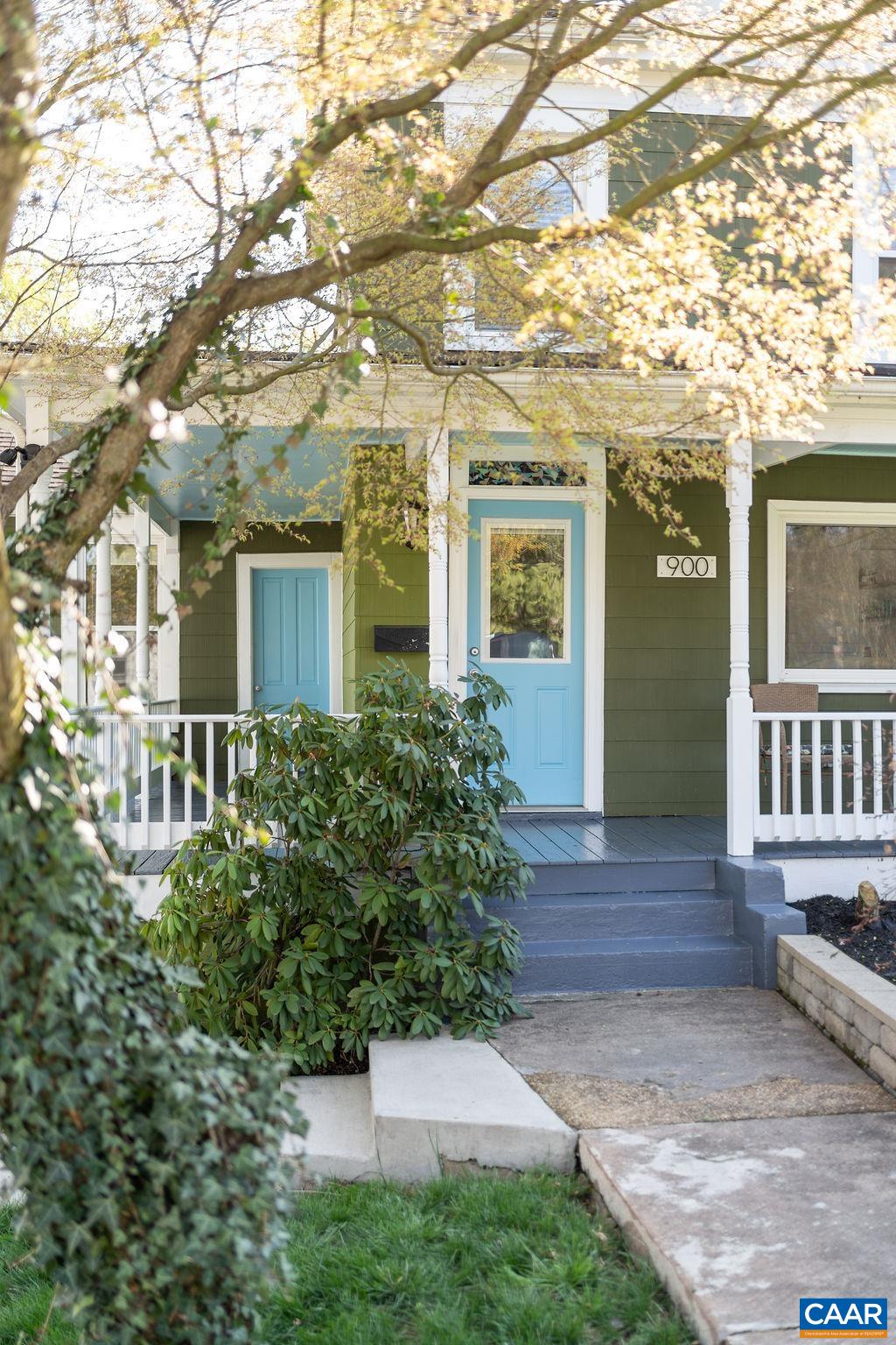 900 ELLIOTT AVE