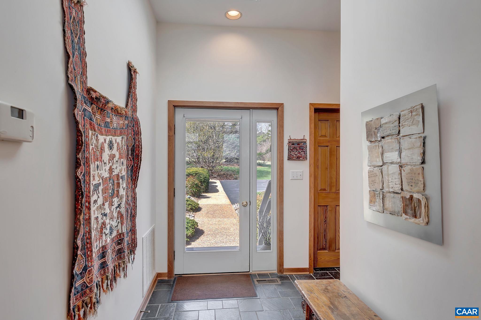 200 TUCKAHOE FARM LN