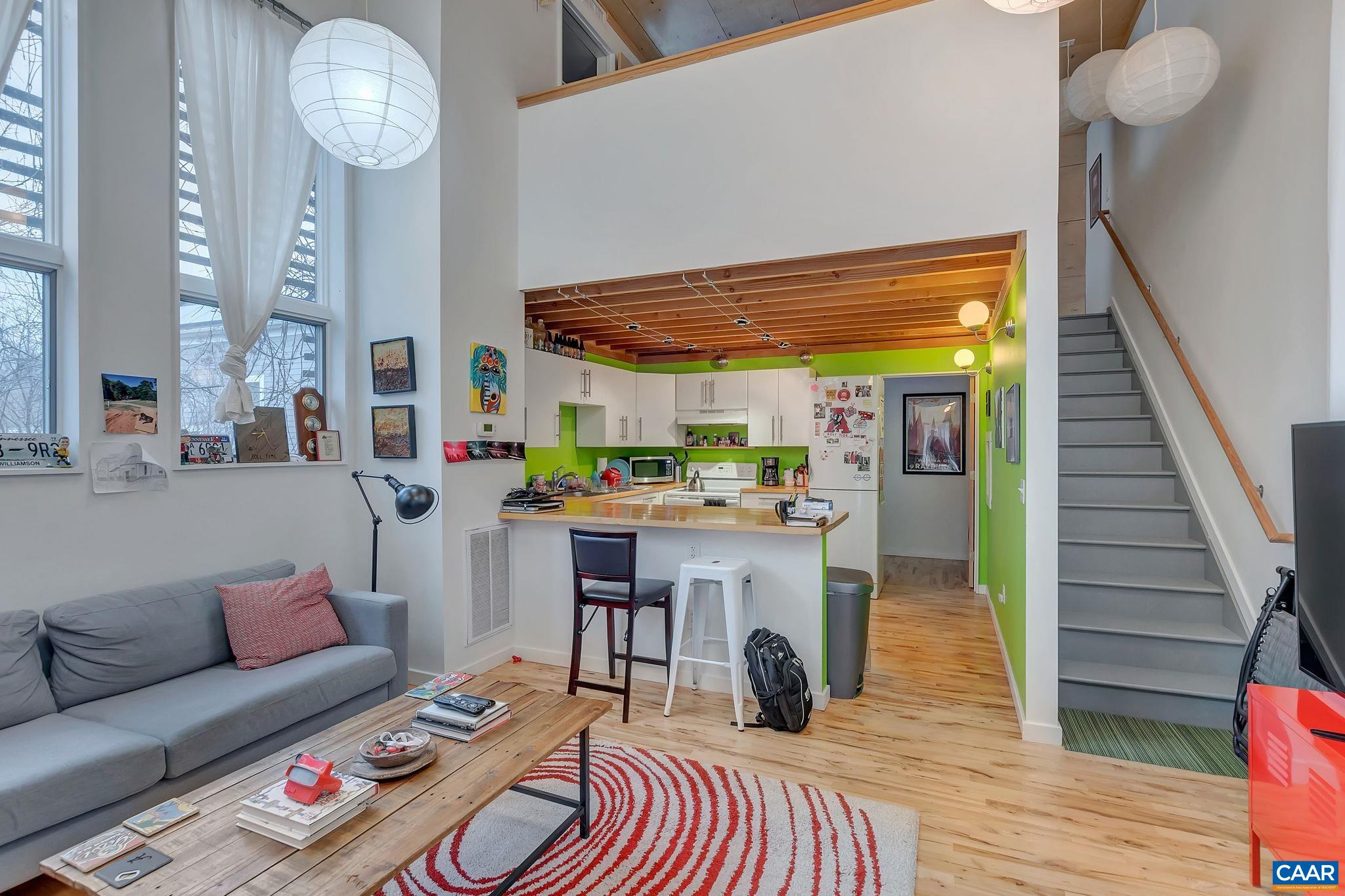 817 KING ST