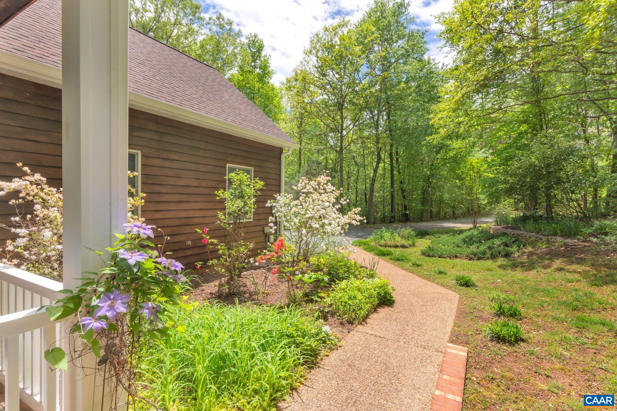 92 MISTIE RIDGE LN