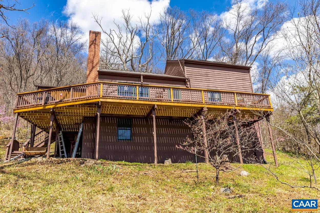 504 FARMVIEW RD