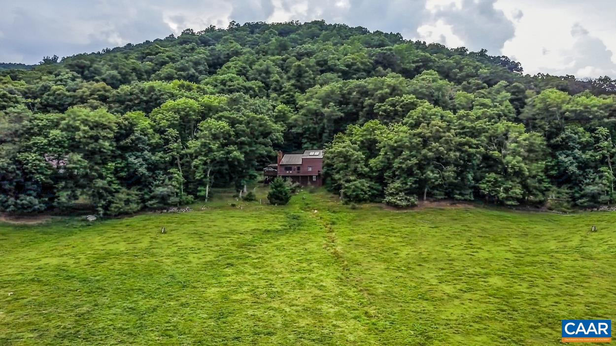 504 FARMVIEW RD