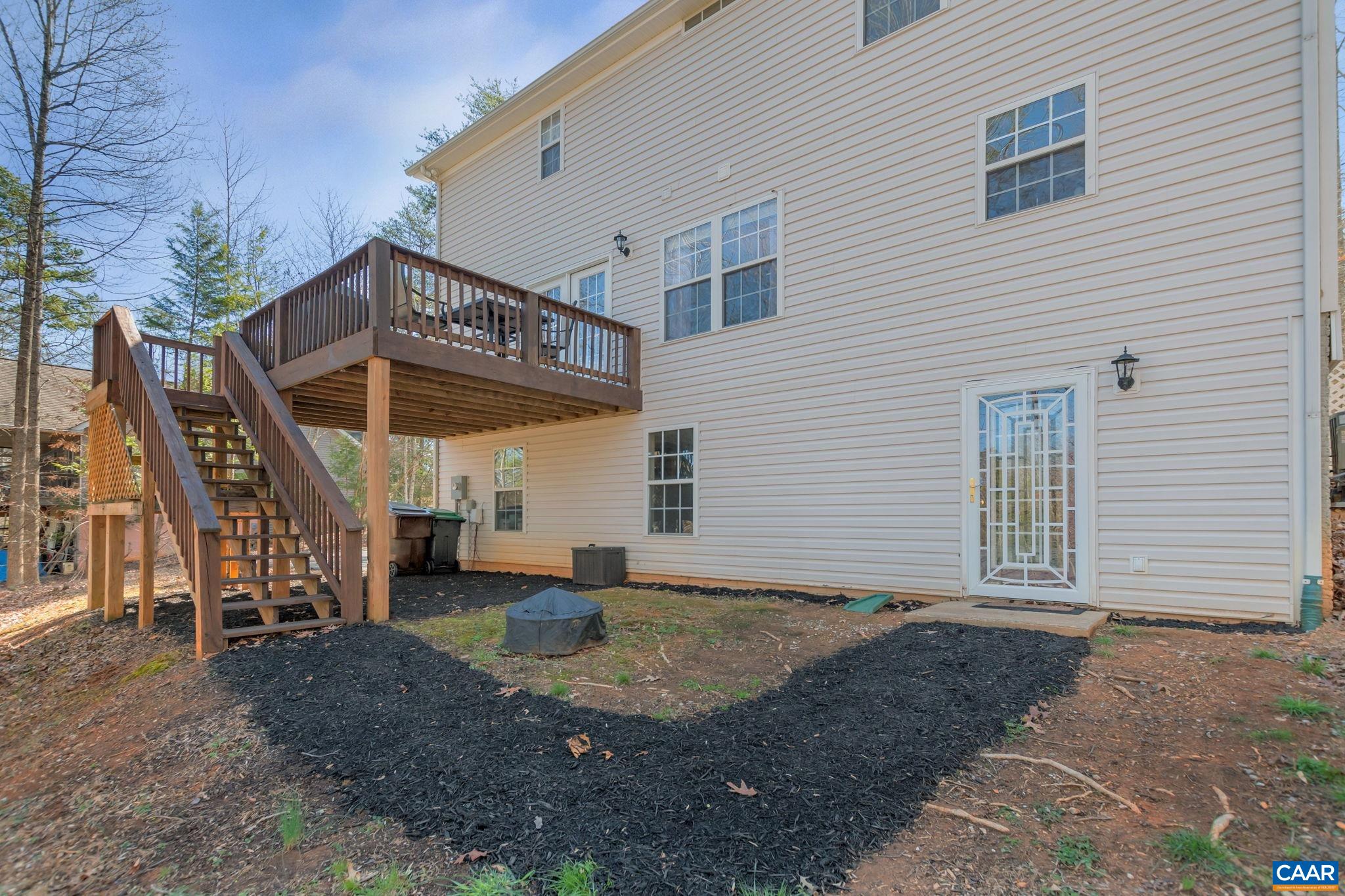 294 JEFFERSON DR