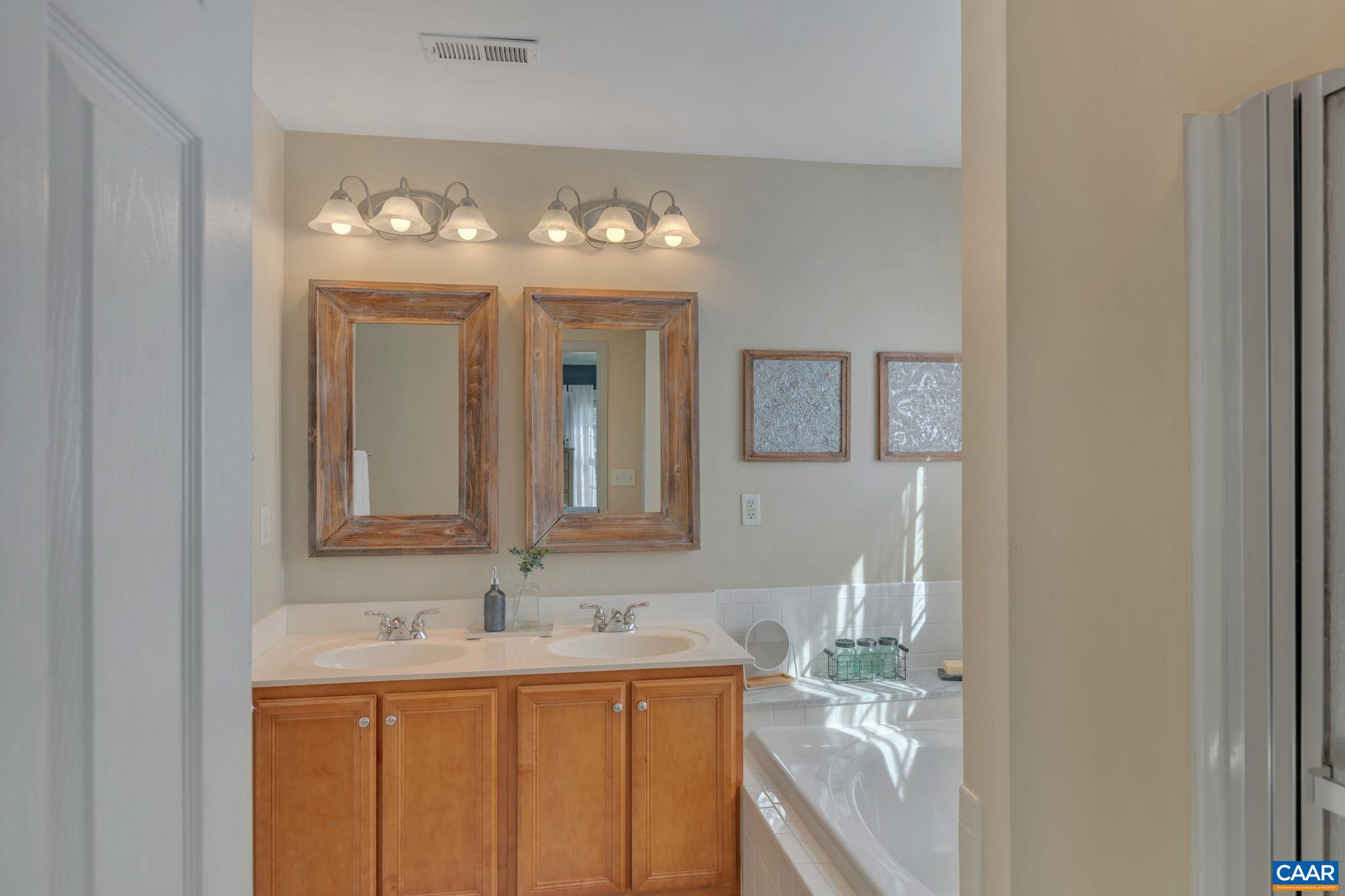 294 JEFFERSON DR