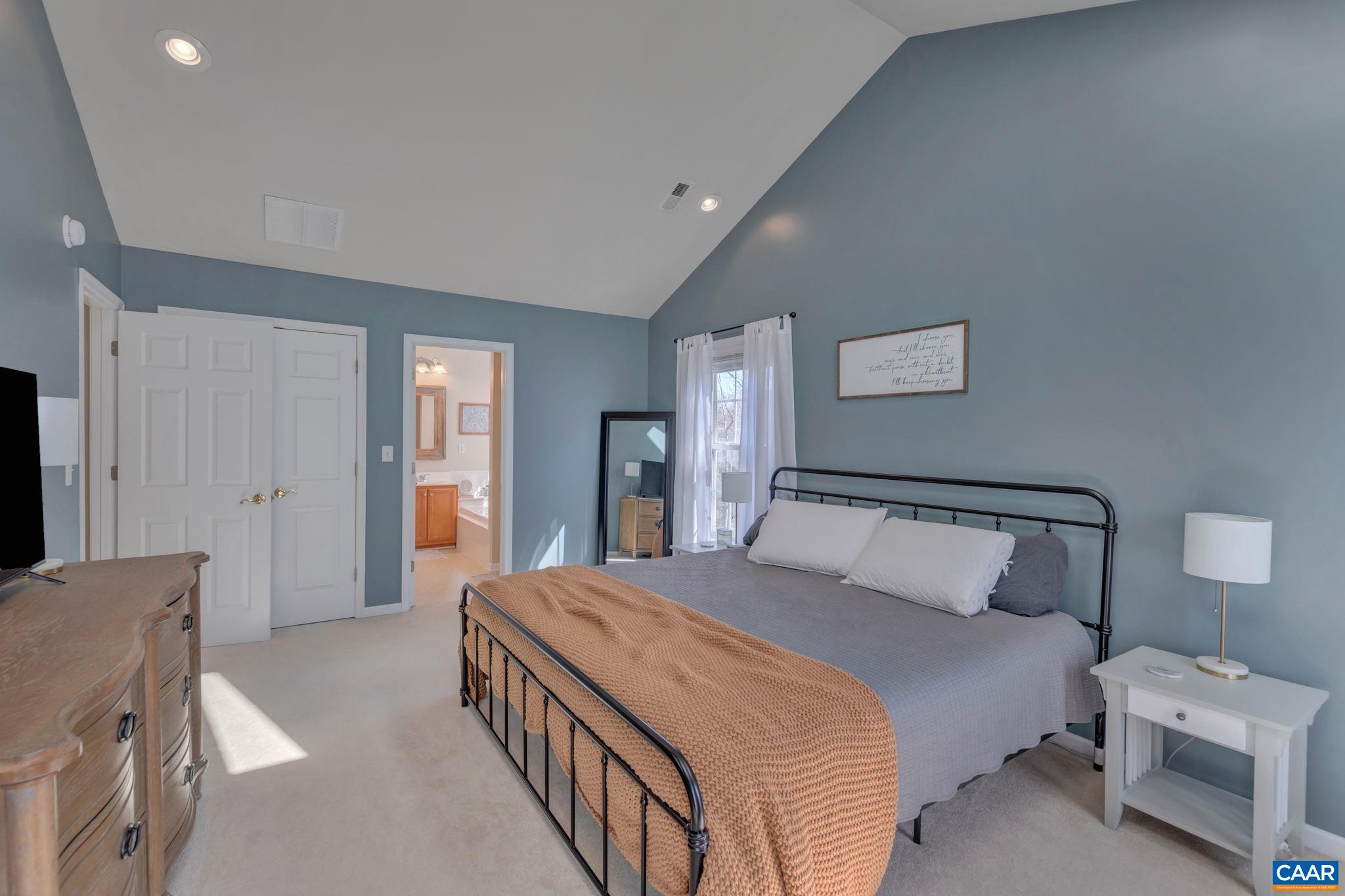 294 JEFFERSON DR