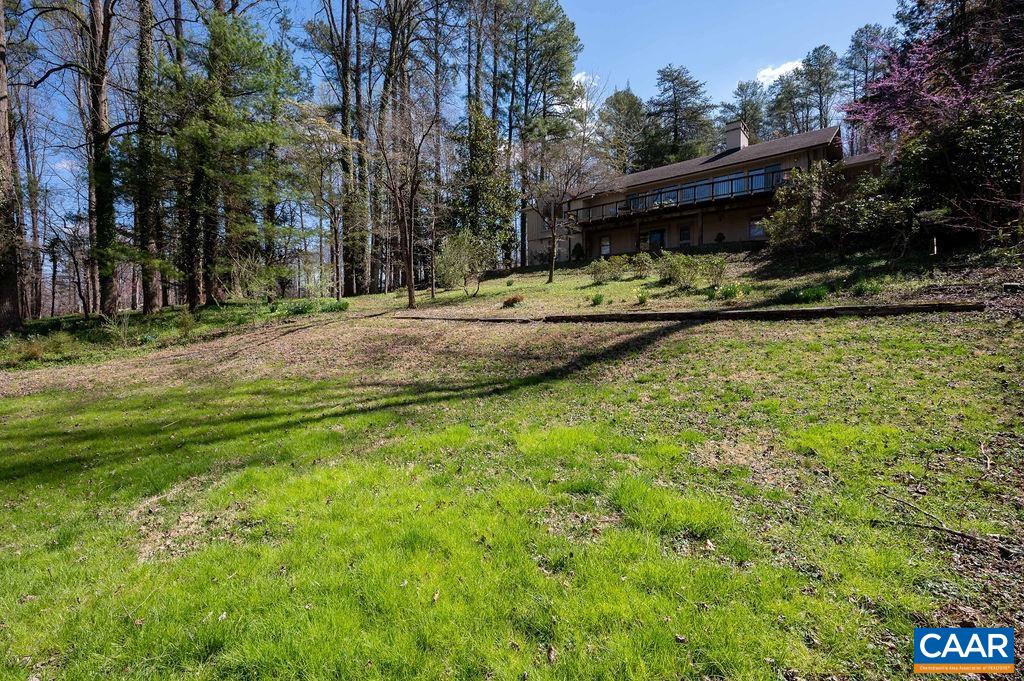 108 FALCON DR