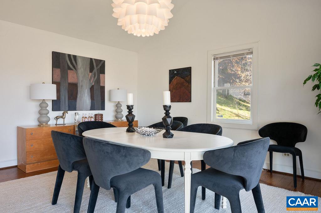 108 FALCON DR