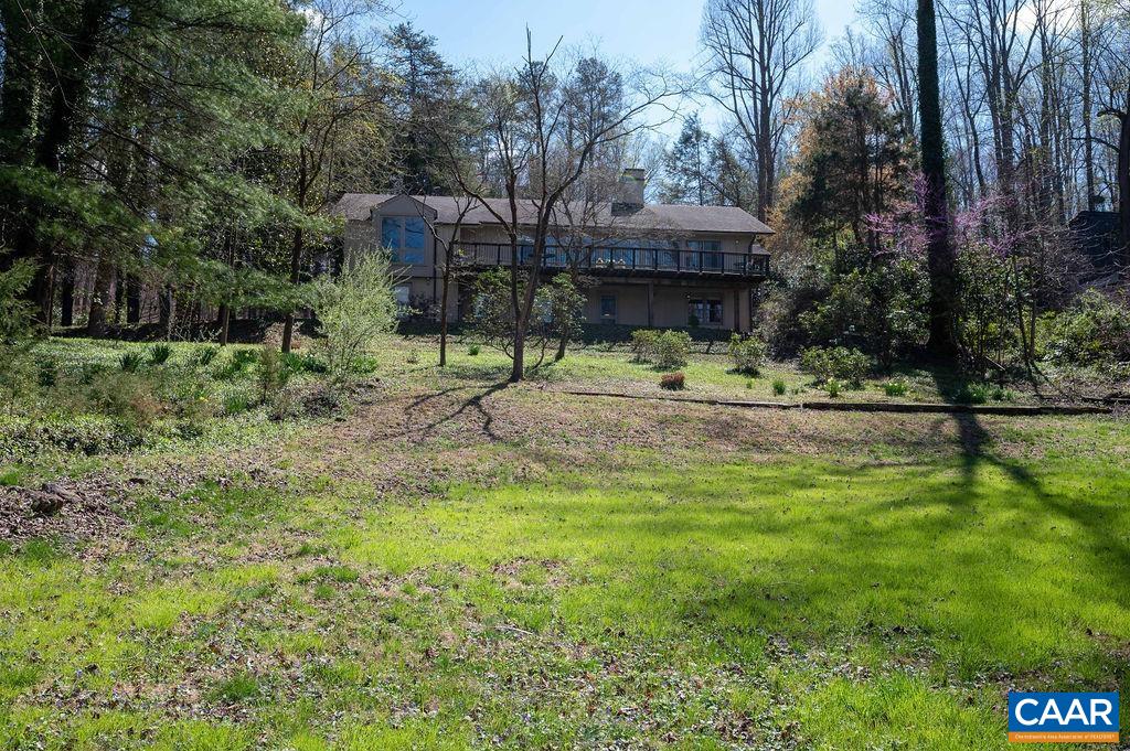 108 FALCON DR