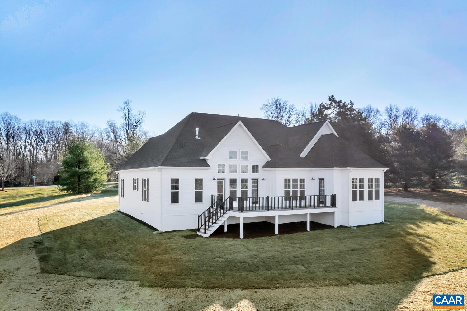 550 SPRING LAKE DR