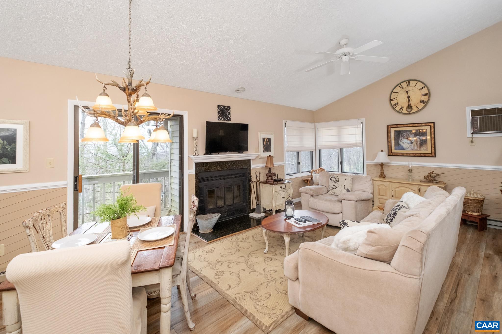 2221 TANNERS RIDGE CONDOS