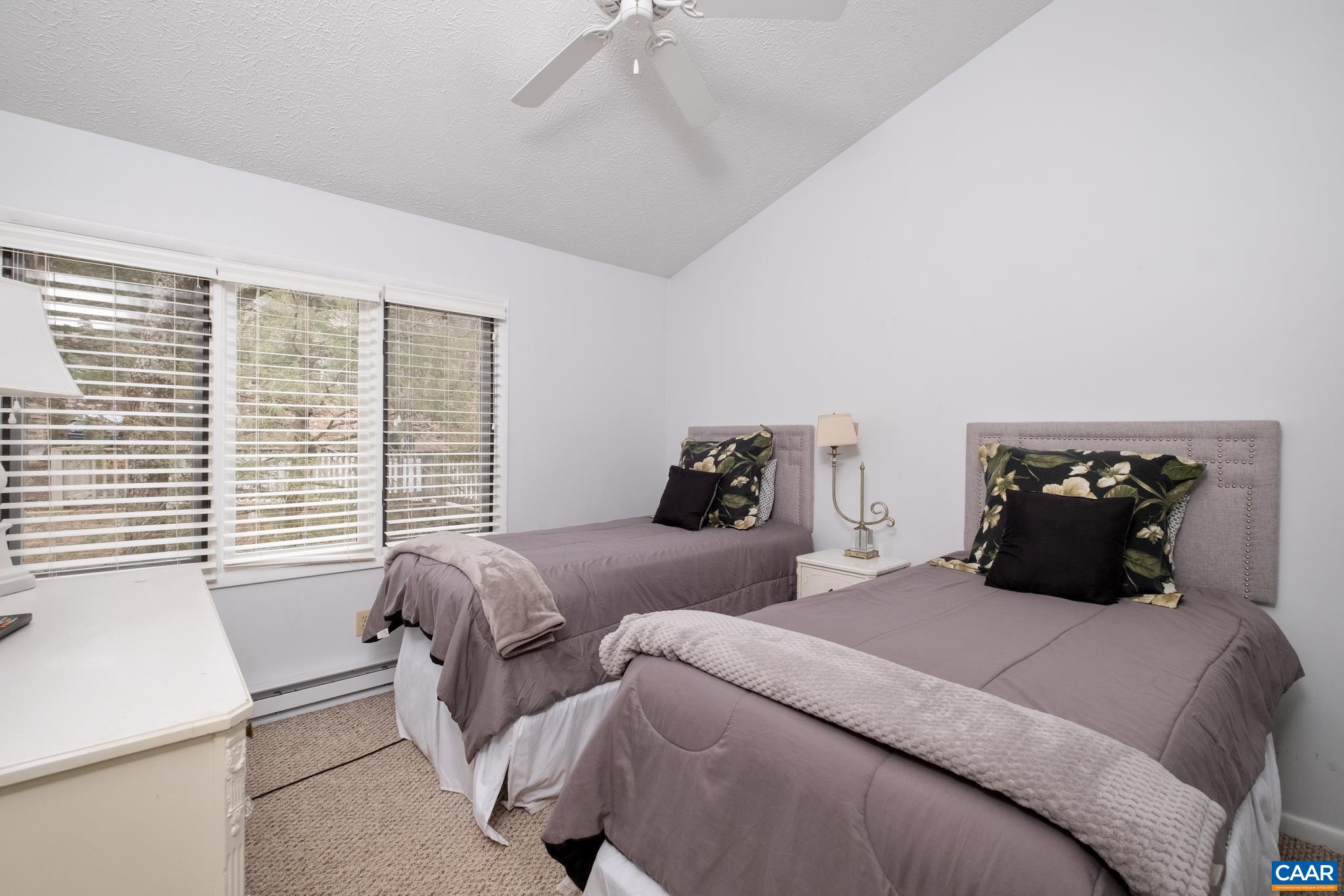 2221 TANNERS RIDGE CONDOS