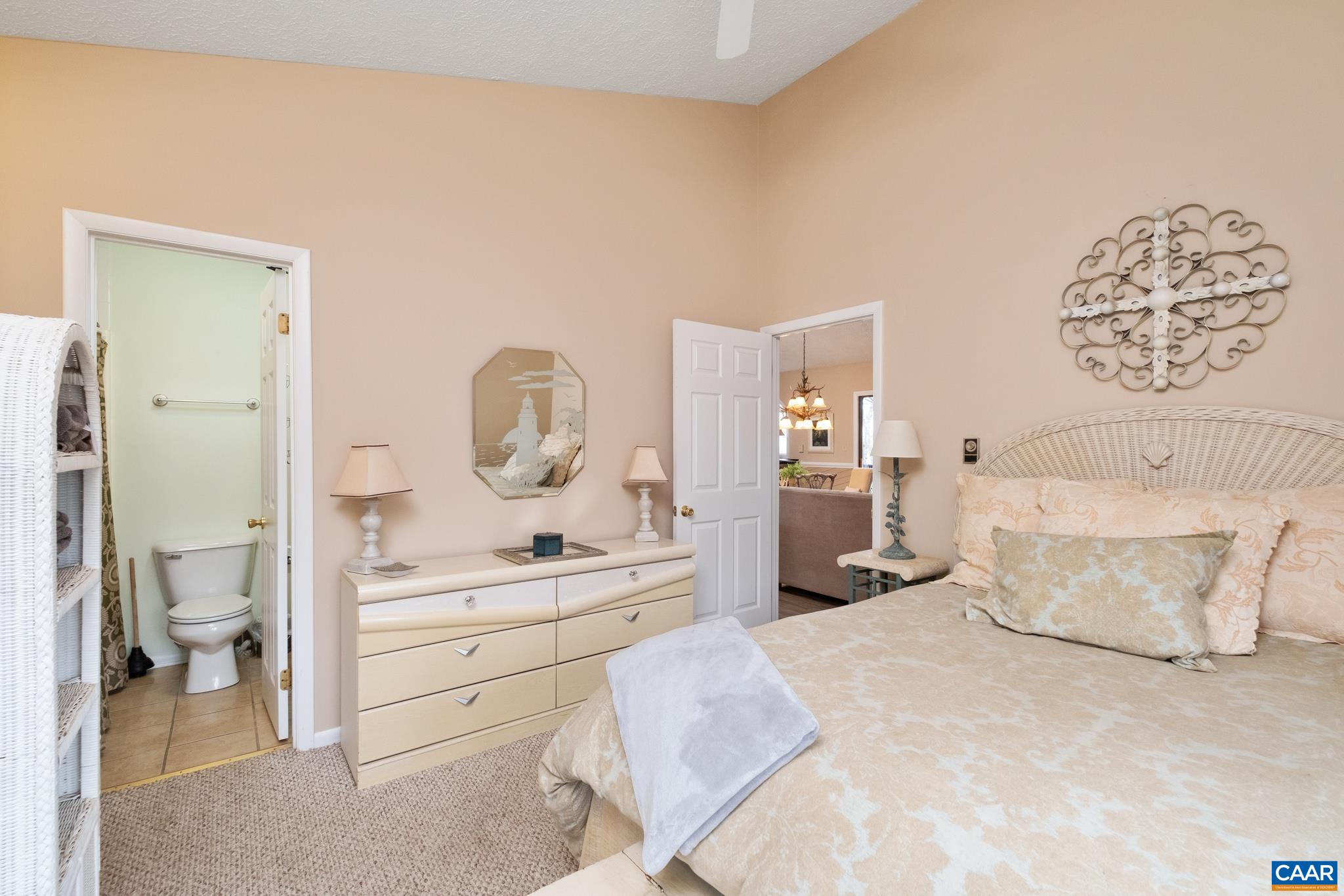 2221 TANNERS RIDGE CONDOS