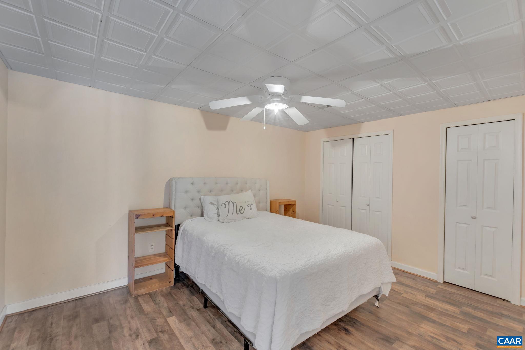 122 WIND RIDGE DR