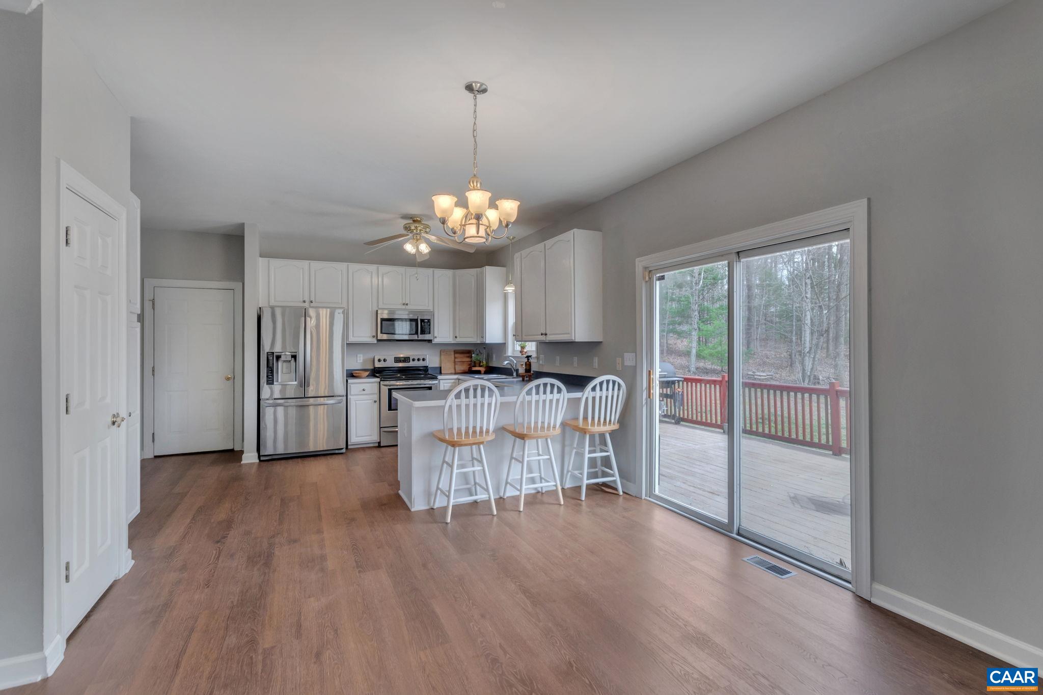 122 WIND RIDGE DR