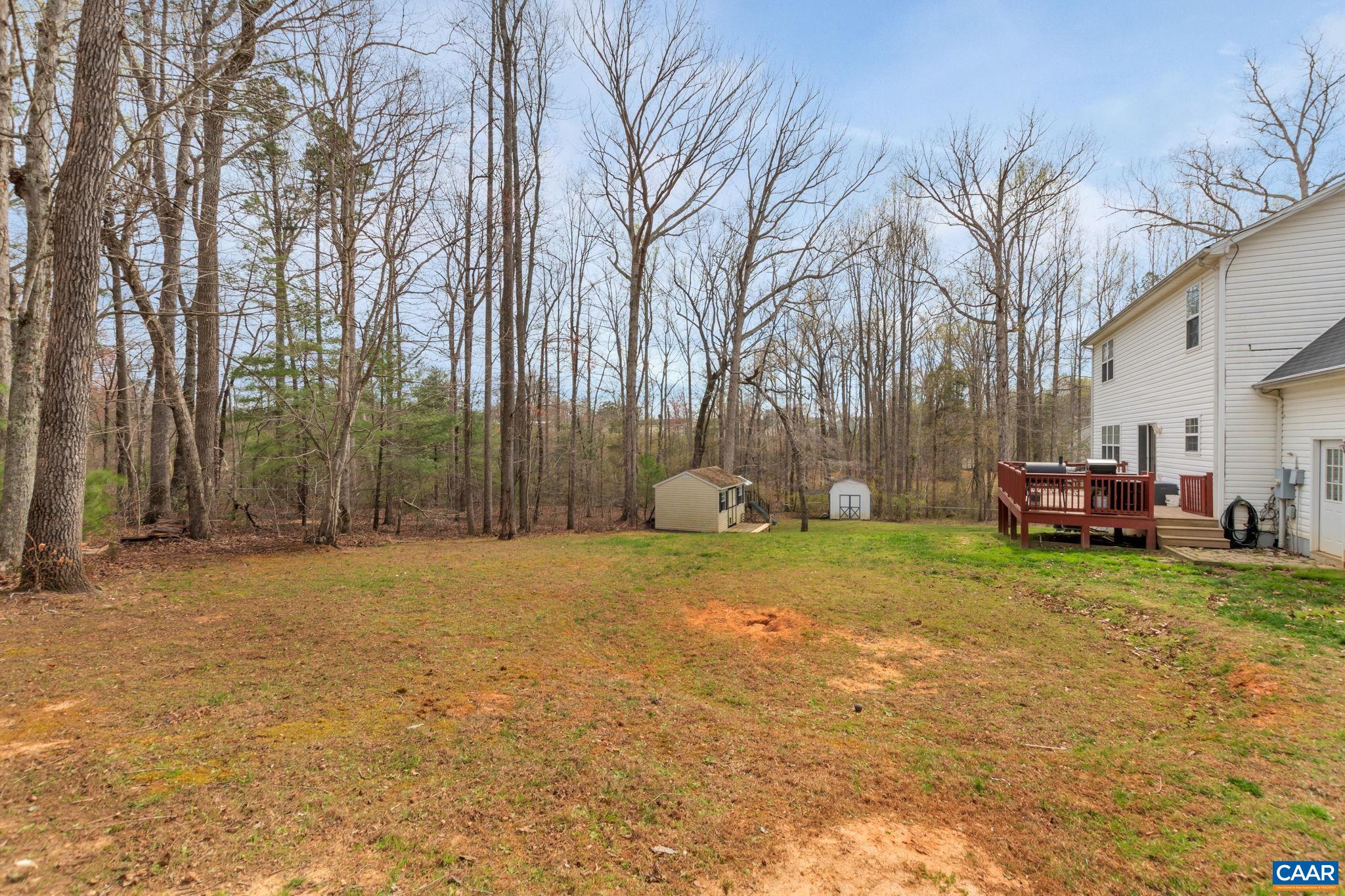 122 WIND RIDGE DR