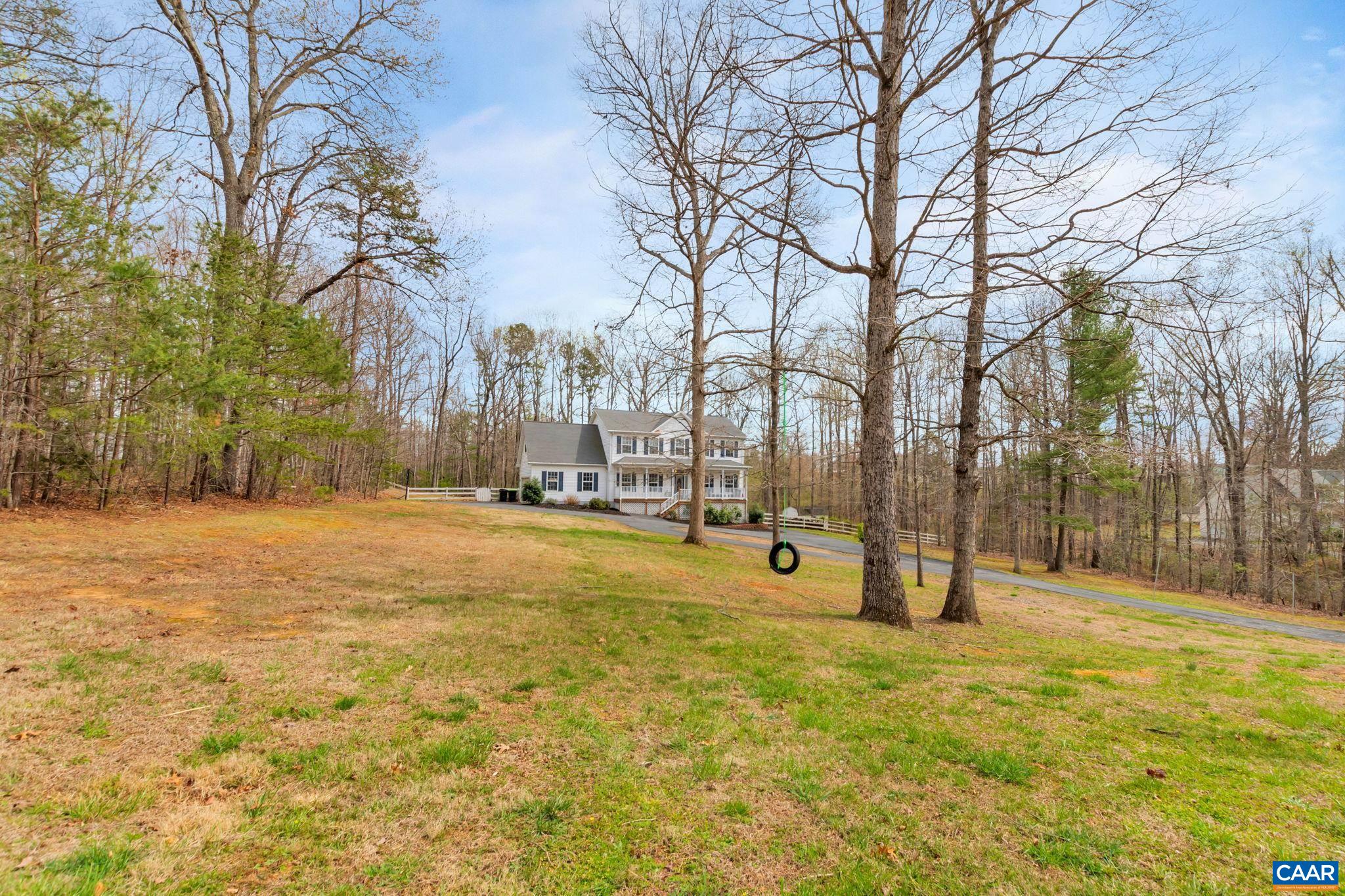 122 WIND RIDGE DR