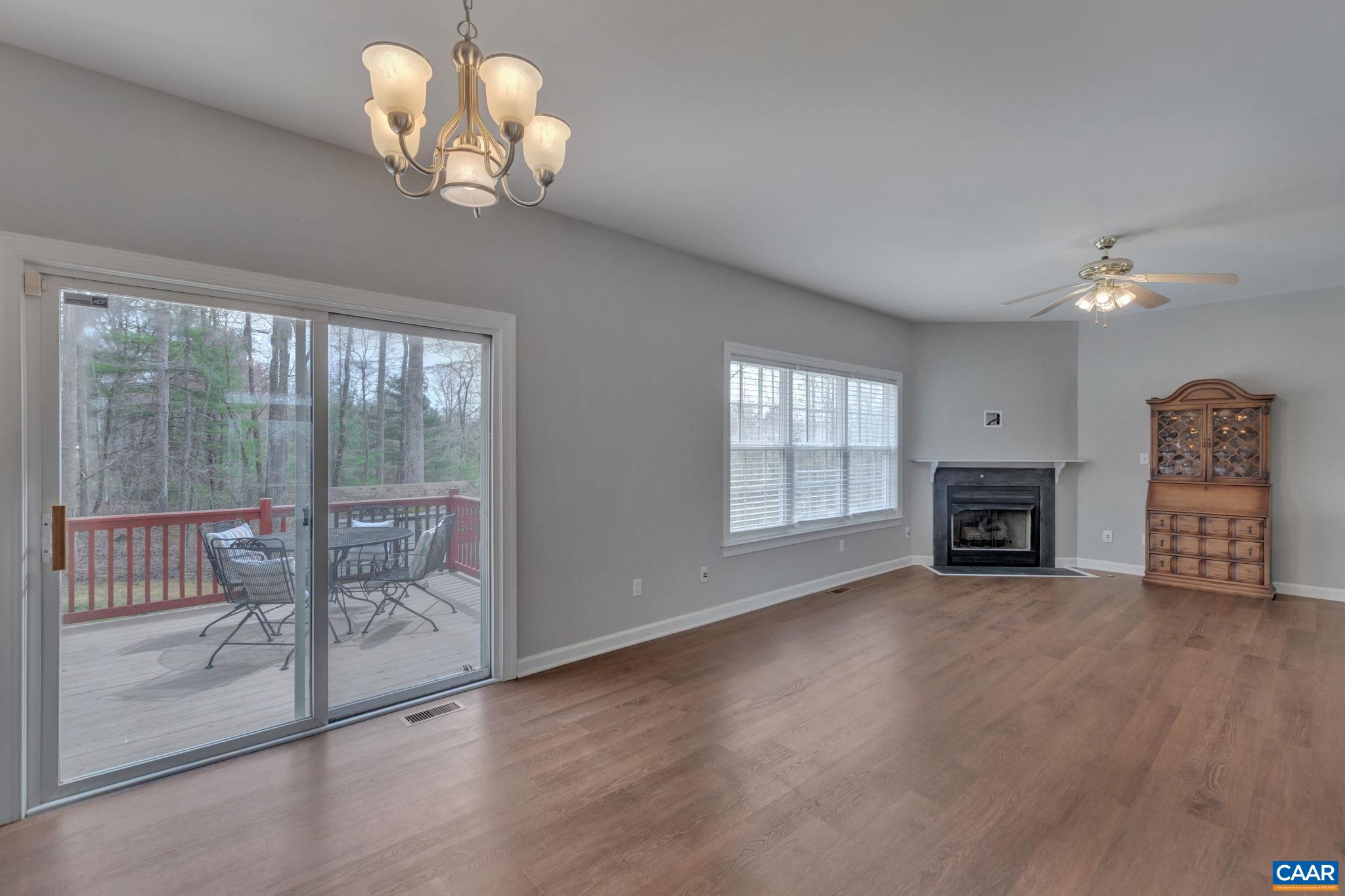 122 WIND RIDGE DR