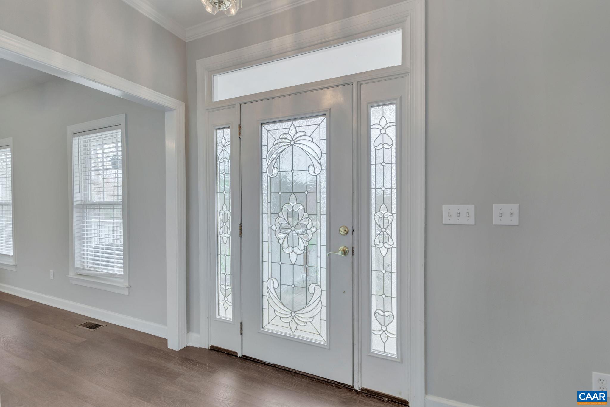 122 WIND RIDGE DR