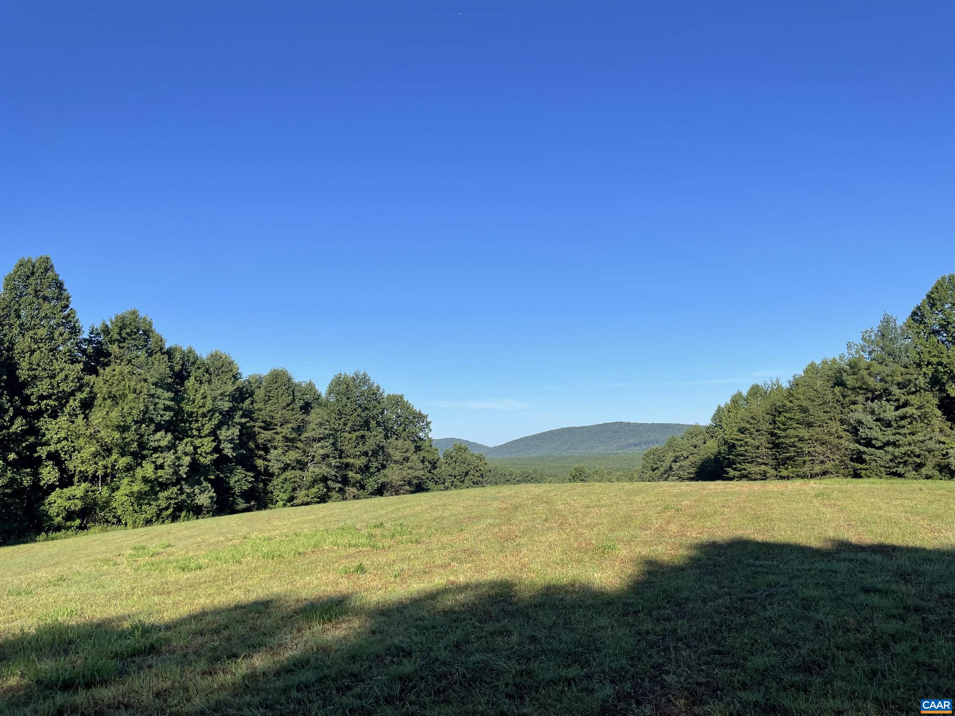 5203-B JAMES RIVER RD
