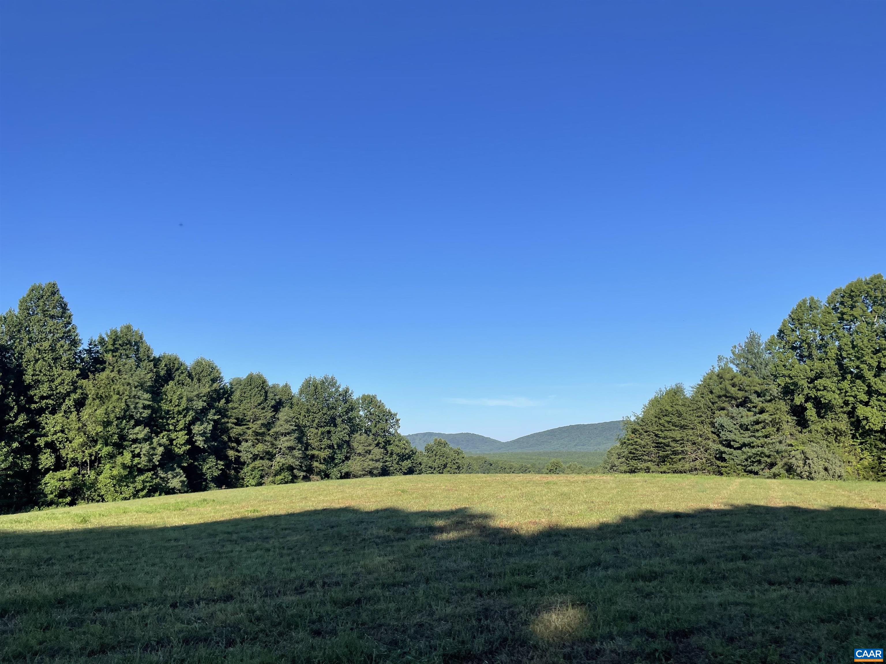 5203-B JAMES RIVER RD