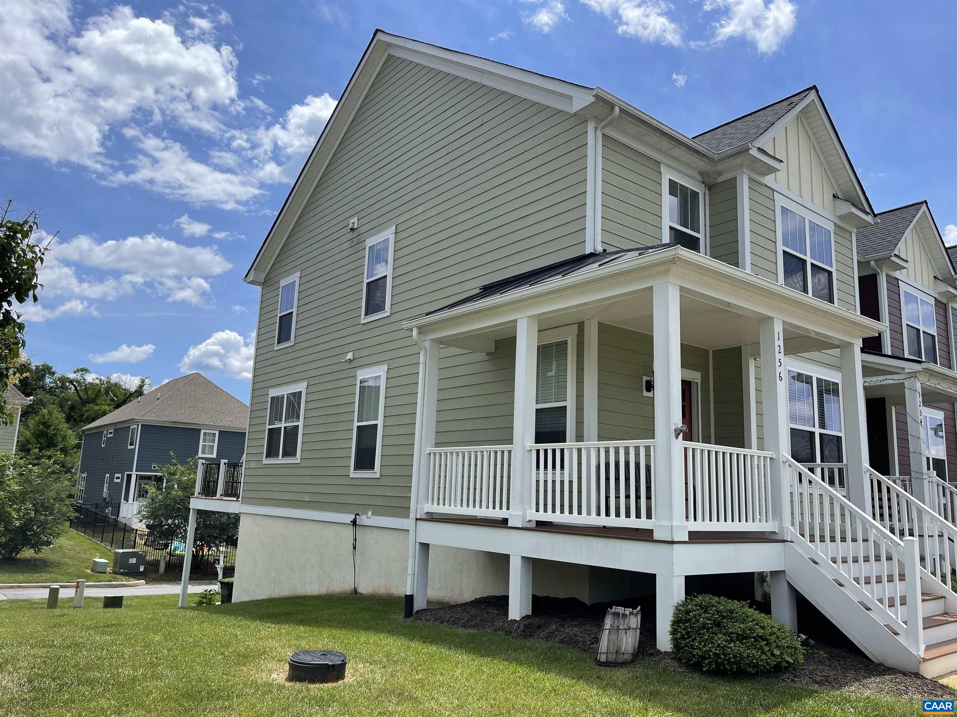 1256 HADEN PL