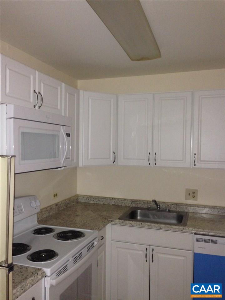 1215 WERTLAND ST Unit: c23