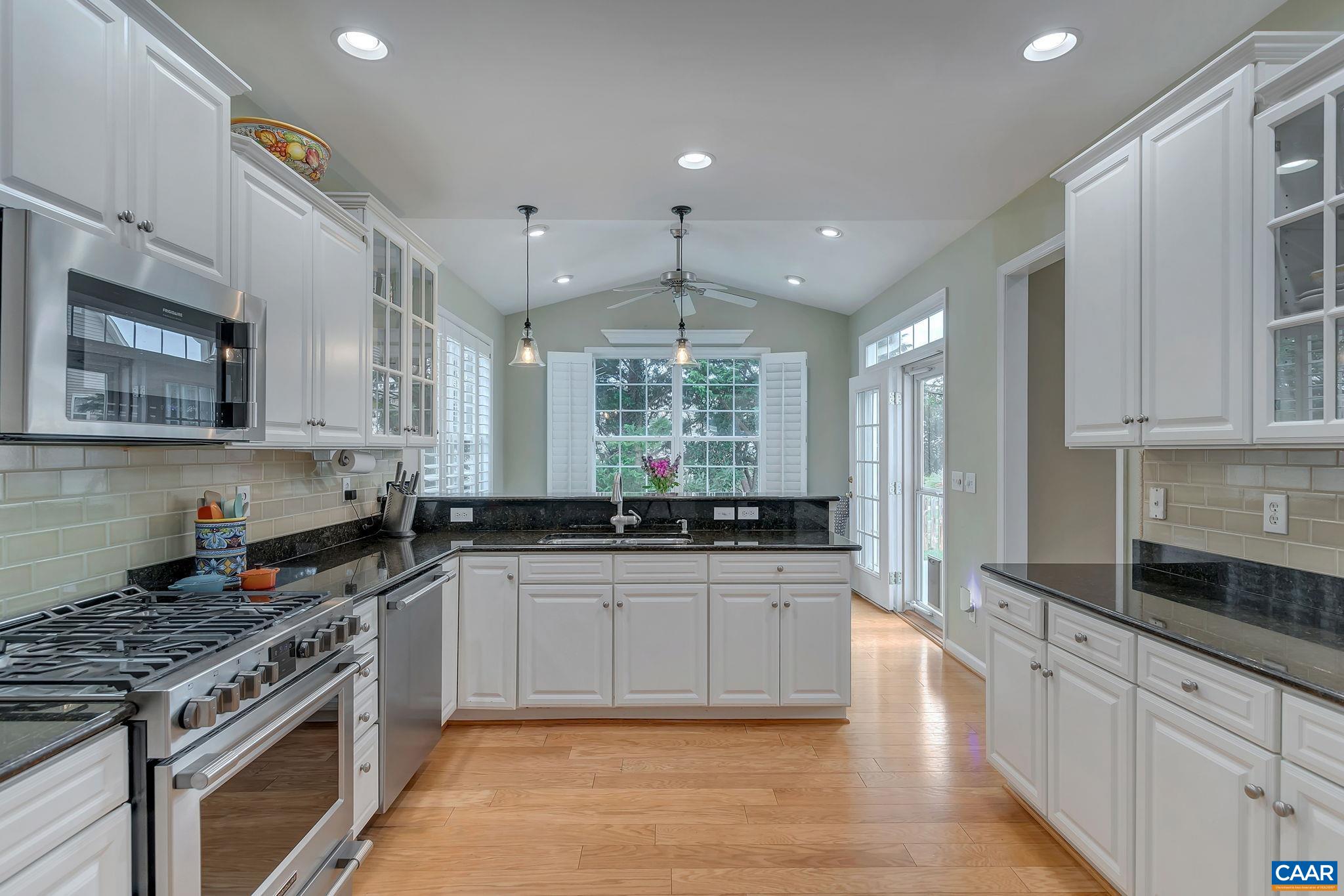 2018 VISTA VIEW LN