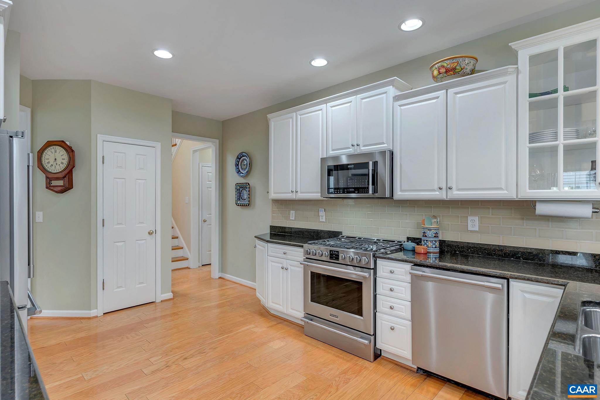 2018 VISTA VIEW LN