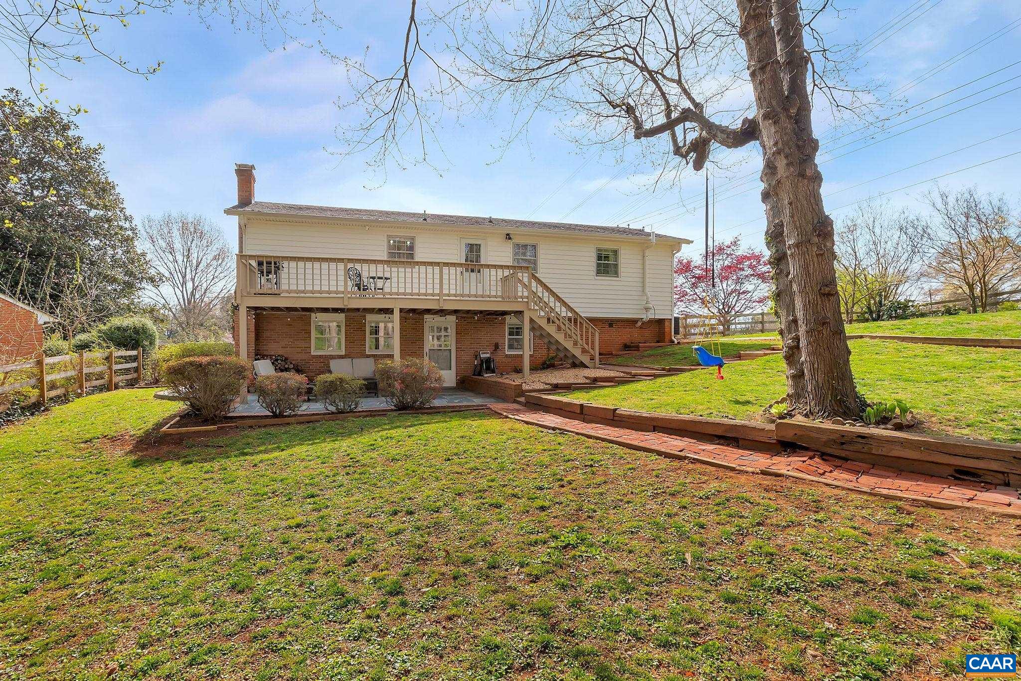 104 LINDA CT
