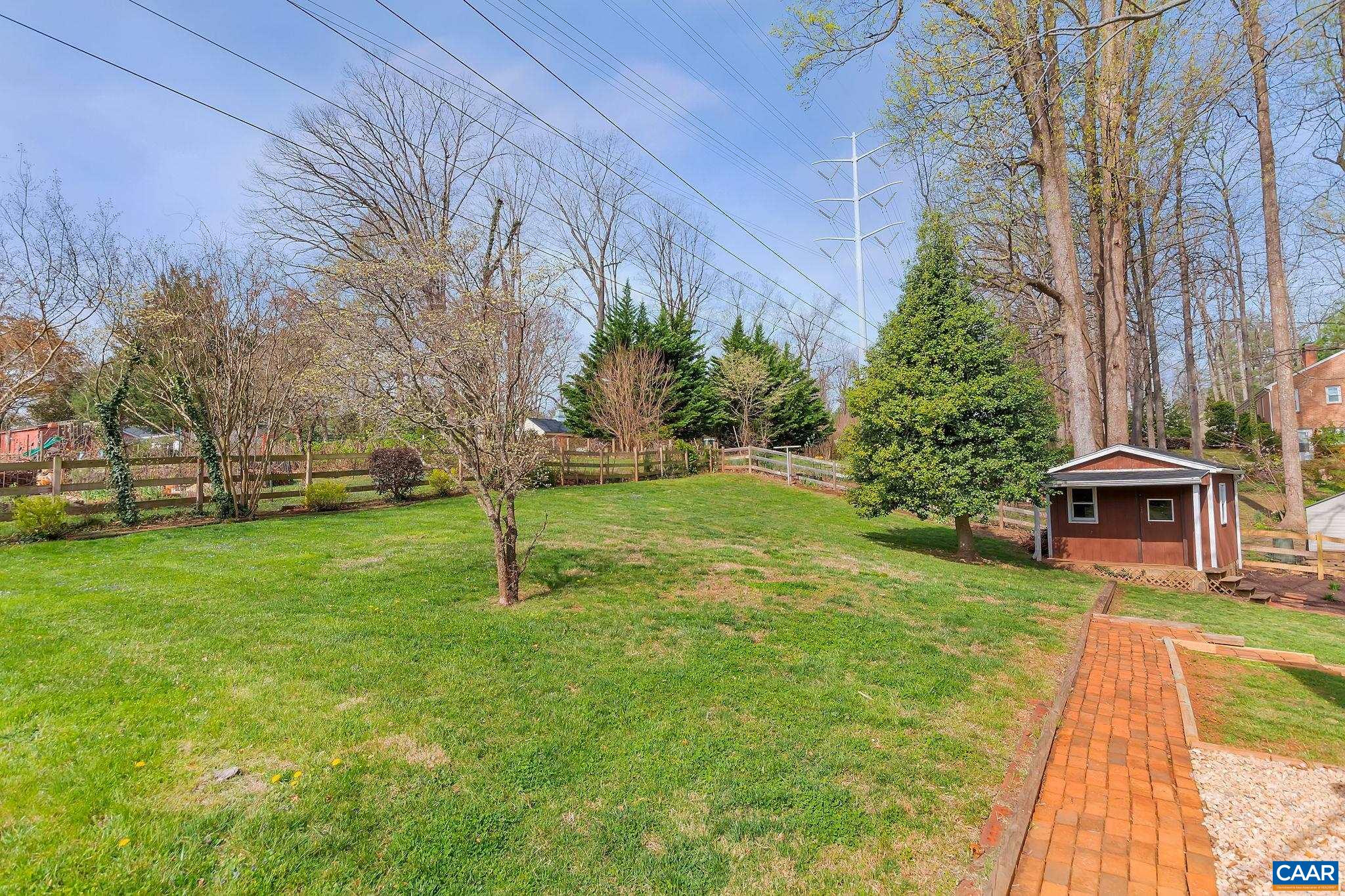 104 LINDA CT