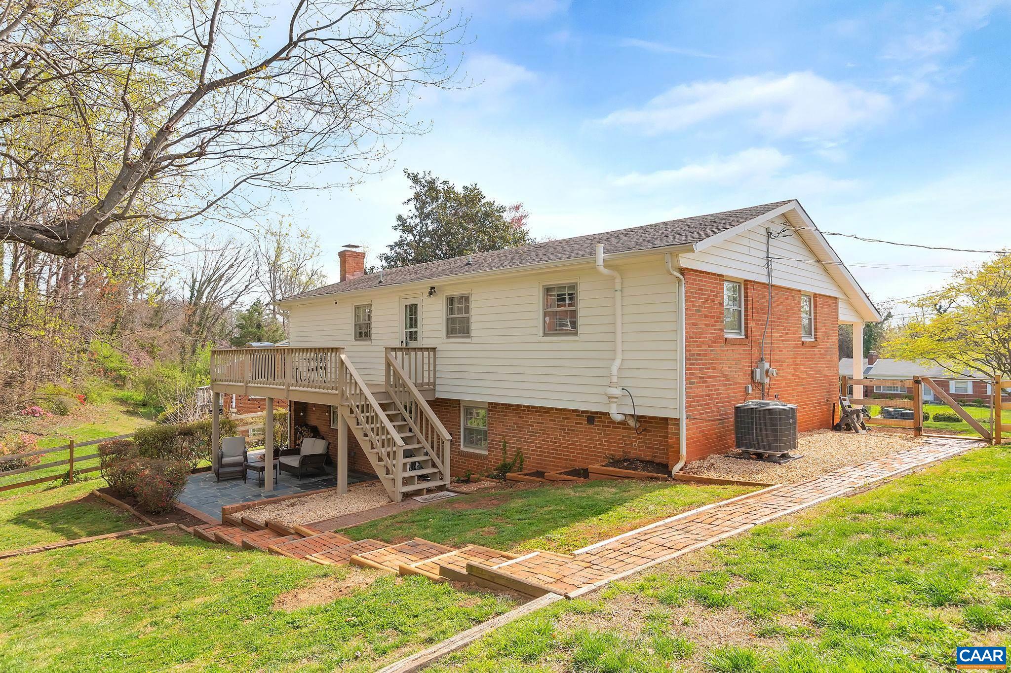 104 LINDA CT